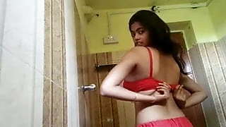 Amateur Busty Girl on Cam