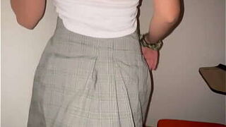 Colegiala Mexicana DANDO SENTONES en el SALON!! Estudiantes NO se AGUANTARON LAS GANAS! Chupando VERGA y SENTONES en la ESCUELA! Colegiala Mexicana en HD!