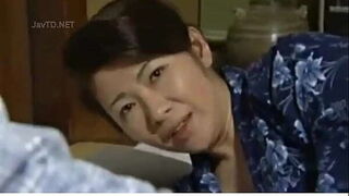 beautiful japanese step mom seduce
