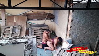 Fudendo minha cunhada no terraç_o - sexo ao ar livre...