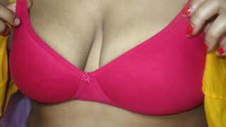 Horny Indian housewife self-masturbation for her fan