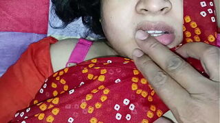 मालिश करते करते बेटा की नियत बदली और उसने मुझे चोद दिया