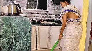 Desi Maid Fucked Hard In A Lonely House By Young Male