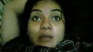 Indian girl shows boobs and pussy