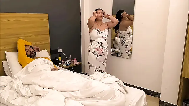 Desi girl Puja baby take morning shower
