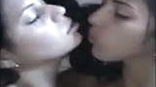 22 nri INDIAN lesbians kissing