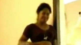 Sexy Busty indian Aunty enjoy with her Partner