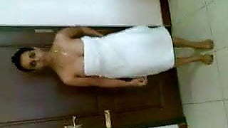 Indian woman flashing