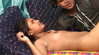 Amateur - Hot Young Indian Couple Lovely Pussy Mound