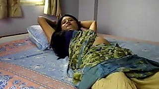 DESI HOUSEWIFE SHOWING SHAVED PUSSY AND FINGERING