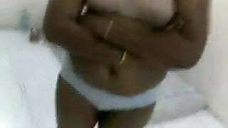 Mallu Gulf Nurse Night Duty (Mallu clear audio)