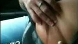 Office Girl Mansi show her boobs to boss in Car 23