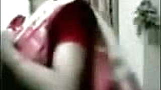 Indian Beautiful Women Showing Boobs!!