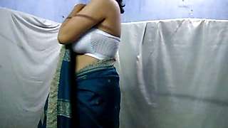 Big Breasted Indian MILF Savita Bhabhi