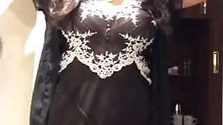 Punjabi Patiala stripping on cam