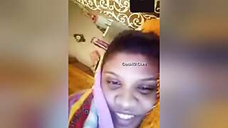 Today Exclusive -desi Shy Bhabhi Shows Her Boobs Part 1