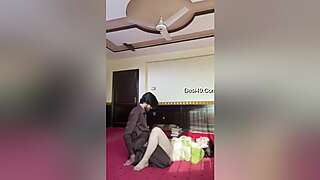 Today Exclusive -paki Cheating Wife Fucked By Hubby Friend