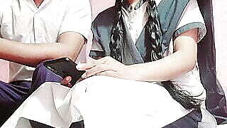 Desi college ke ladaki ko tusion ke bahane teacher ne chod diya