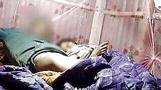 Desi old bhabhi raat ko bulakar chudai karvaya