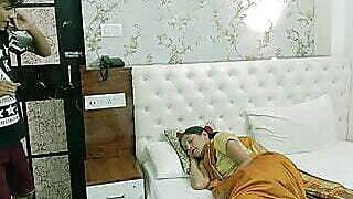 Naughty Bhabhi tight pussy ko Devar ne fuck Kor Diya! Hot sex