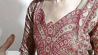 Punjabi Desi Ma di tight fuddi nu raj ke chodya chod chod ke ma de pad kdte with audio full hd