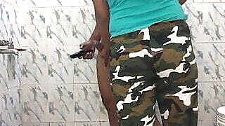 Naukrani ki Pyas jagi Apne Malik ka Bada Loda dekhkar