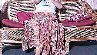 Indian MILF BIG boobs big ASS bouncing