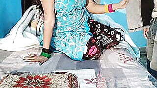 (Hindi audio)She is sexy indian soniya bhabi. Soniya bhabhi's boobs so sexy and big. Soniya bhabi sex with husband.