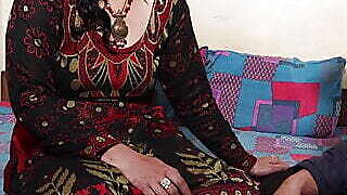 4K PORN-Mammy Ne Ghar Me Hi RandiKhana Khol Rakhha Hai, Clear Hindi Audio