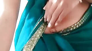 Swetha tamil wife saree strip record video