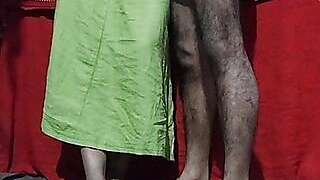 Aaj raat jab Ghar ma koi Nahi tha to Didi ko chod diya