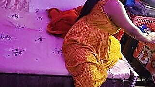 Horney sexy desi bhabhi try to cam show and she show here nipples