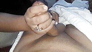 Tharki budha ne jwani ke maze liya virgin ladki ki marr ke full Indian sex video - QueenbeautyQB