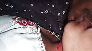 Love Couple Kiss Indian Girl Lip kissing Desi sexy video dono lover ne kiye kiss