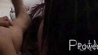 Desi indian bhabi ki tel lgakar gaand mari