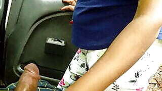 Office Ghar Jane ke liye Lift Ke Badle Stranger Ko Blowjob Dekar Muth Mari