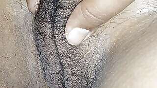 Badi behan ki balo wali mast chut.