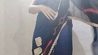 Bhabhi dekh rhi hai bina bra ki saree me kamal