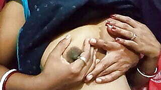 ghar me kaam karte wakt wife ki chudai kiya