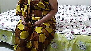 (Maa Ka Paani Nikal Diya) Indian Stepmother Fucked By Stepson