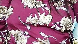 The hot desi servant brought fruit in a basket for the mistress. She eats and romances sex while talking hot sexy.