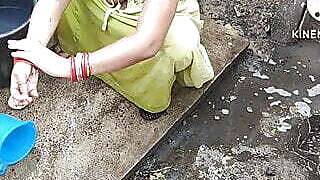 Bhabhi anita yadav ki hot bathing