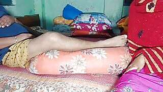 Indian bengali pinki vabe ajj bahut din bad aya tha mujhe dakhbe or chodane part 1