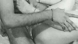 Sidha ander daalo Raja derd ho rha hai.