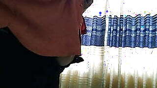 Indian Sexy Bhabhi Sucks Big Cock Of Devor