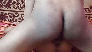 Sexy brother-in-law picked up sister-in-law and started bleeding from sister-in-law's pussy