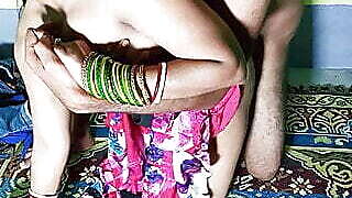 Pati ke office jane ke baad apne yaar ko bulakar chudaya