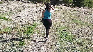 (Public blowjob) Outdoor flashing and sucking dick in the mountain