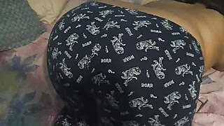 Indian Big sister's, big ass swaying, seducing brother-in-law