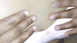 Badi behan ki bra khol ke boobs dabaye. Indian big boobs girl.